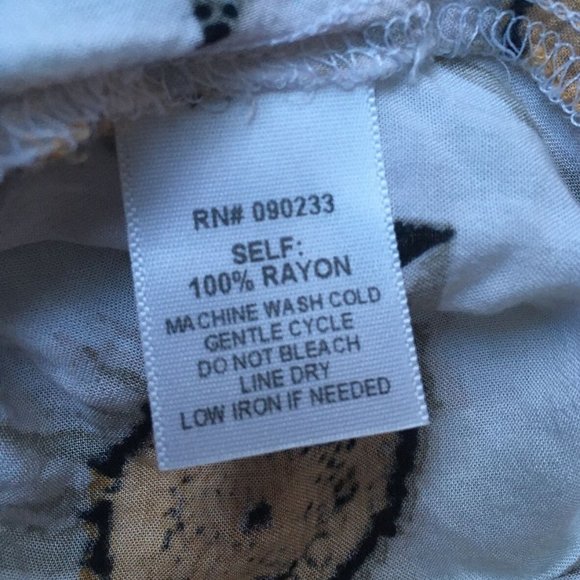 Cropped Daisy Pattern Flowy Shirt w/ Small Pocket - Picture 5 of 6